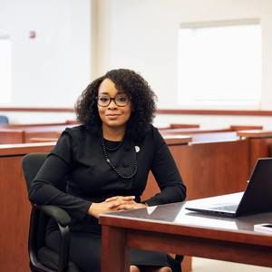 Meet your Posher, Ladawn